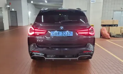 BMW iX3