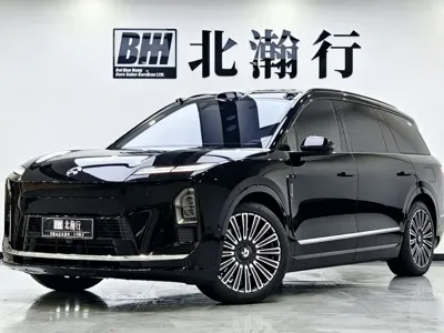 Nio ES8