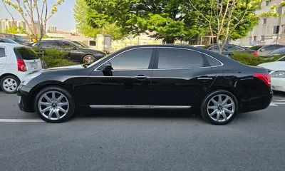 Hyundai Equus