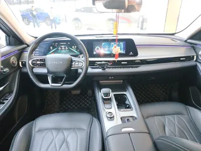 Chery Arrizo 8