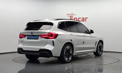 BMW iX3