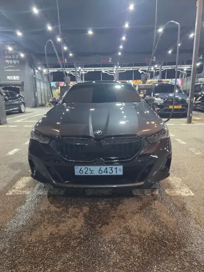 BMW i5