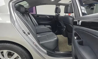 Hyundai Genesis
