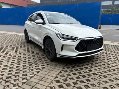 BYD e2
