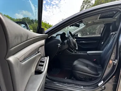 Mazda 3 Axela
