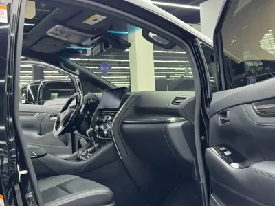 Lexus LM