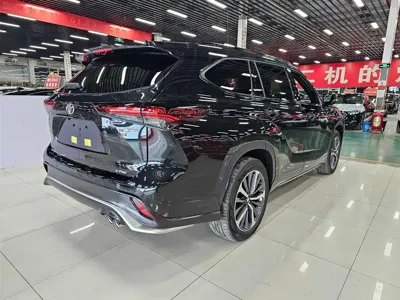 Toyota Crown Kluger
