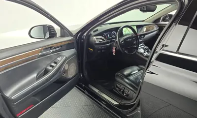 Genesis EQ900