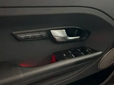 Land Rover Evoque (Import)