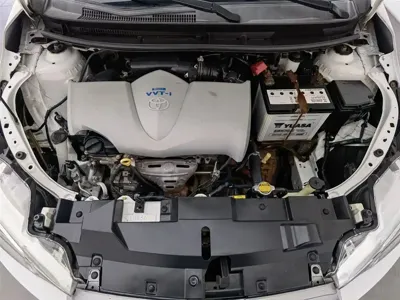 Toyota Yaris L