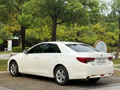 Toyota Reiz