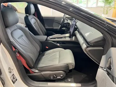 Zeekr 极氪007GT