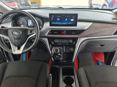 JAC Refine Refine M3