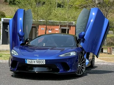 McLaren GT