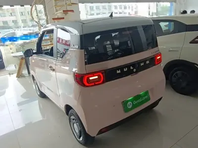 Wuling MINIEV
