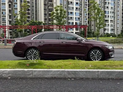Lincoln MKZ