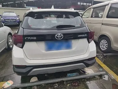 Toyota Yaris L