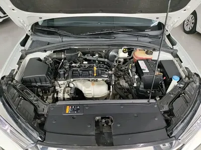 Roewe i5