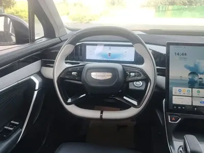 Geely Boyue L