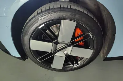 Xpeng P7