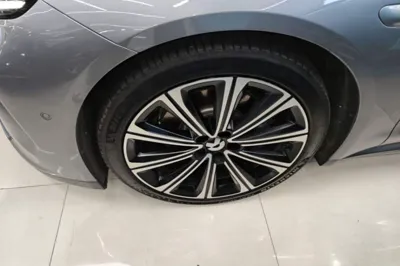 Nio ET7