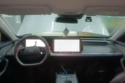 Xpeng P7