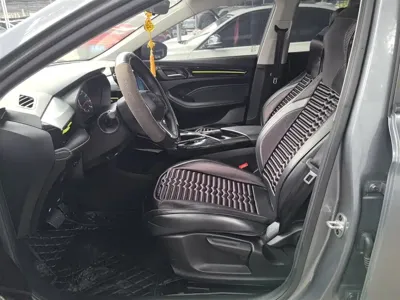 Roewe i5