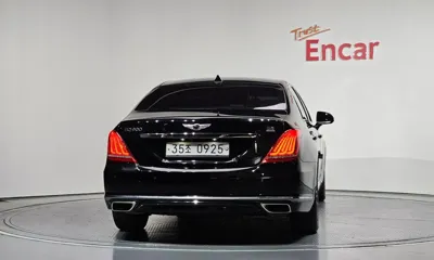 Genesis EQ900