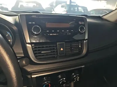 Toyota Yaris L