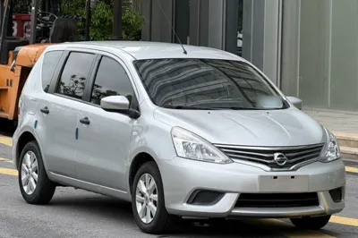 Nissan Livina