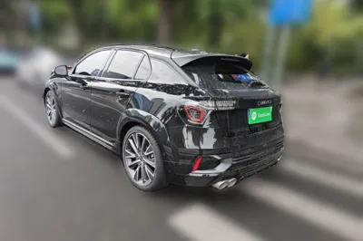 Lynk & Co 02 Hatchback