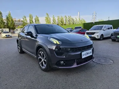 Lynk & Co 02