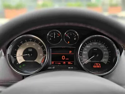 Peugeot RCZ
