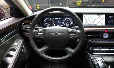 Genesis EQ900