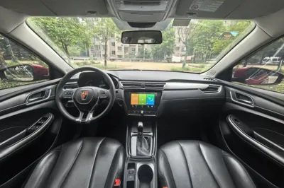 Roewe i5