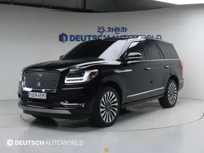 Lincoln Navigator