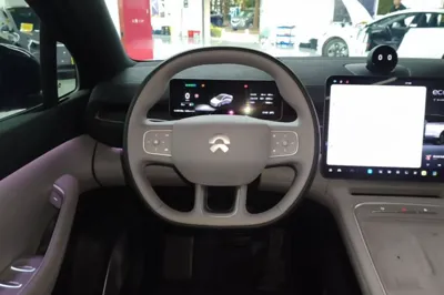 Nio EC6