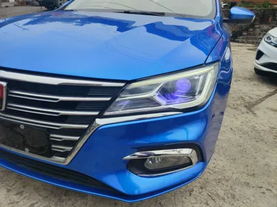 Roewe i5