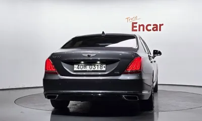 Genesis EQ900