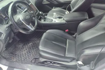 Infiniti Q60