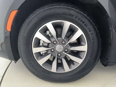 Chrysler Grand Voyager PHEV (Import)
