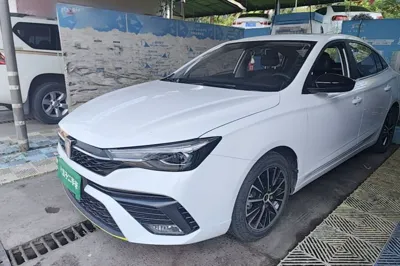 Roewe i5