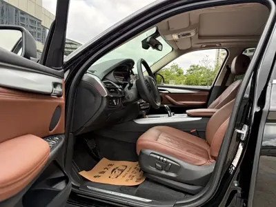 BMW X5 (Import)
