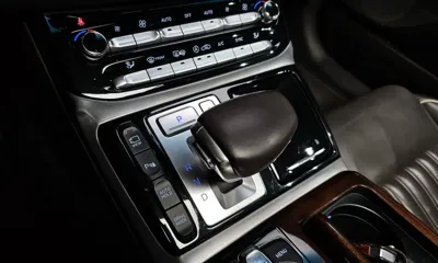 Genesis EQ900