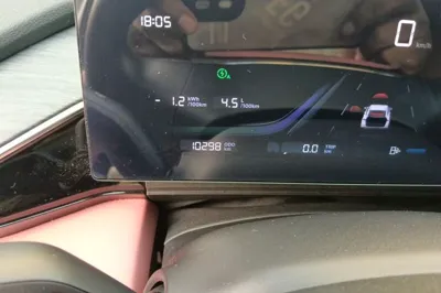 Geely Galaxy L6