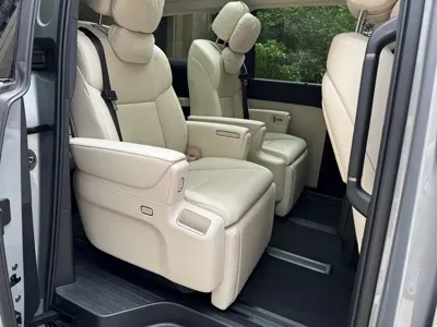 Li Auto Li MEGA