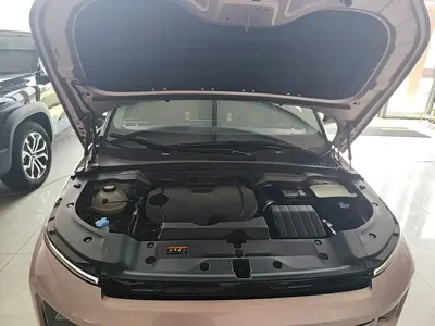 Geely ICON