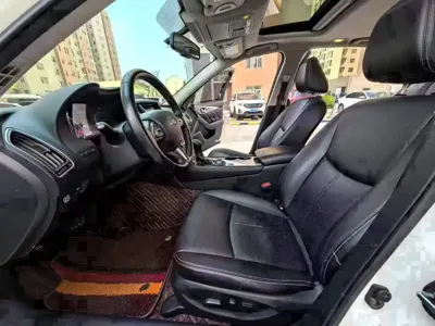 Infiniti Q50L