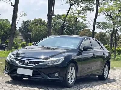 Toyota Reiz