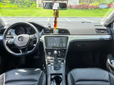 Volkswagen Lamando
